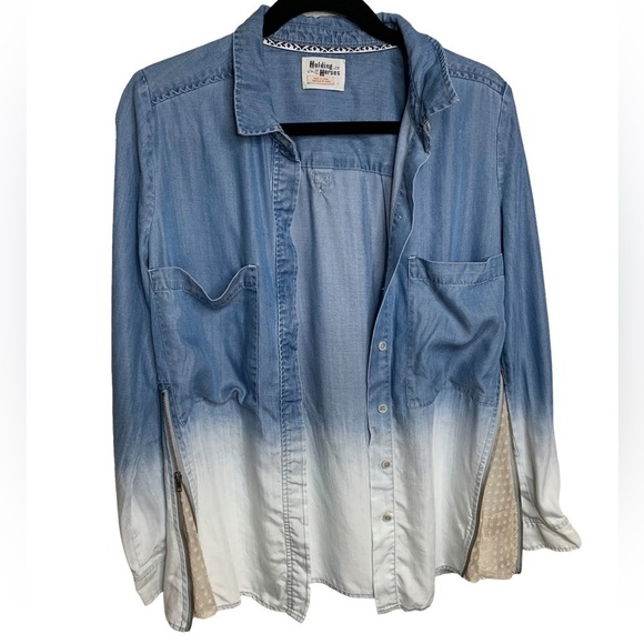 Holding Horses Anthropologie Ombre Denim Zip Lace Detail Shirt Size 2 - Picture 3 of 12
